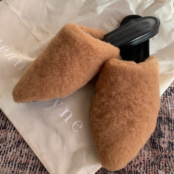 NWT Jenni Kayne Tan Sherpa Mules - Picture 2 of 5